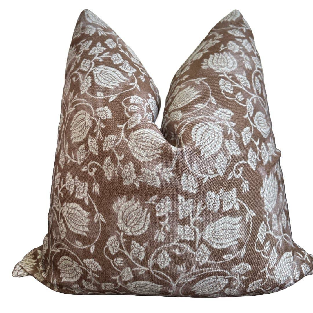 Kate Outdoor/Indoor Pillow Cover