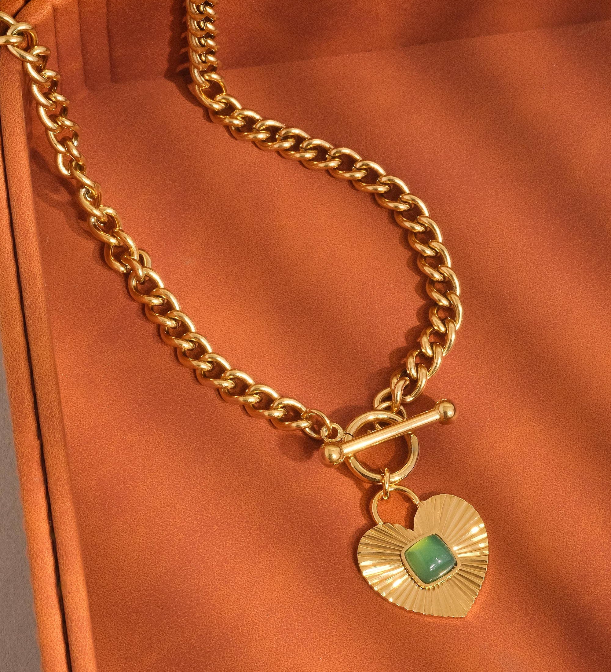 Après 18K Gold Non-Tarnish Green Heart Chain Necklace