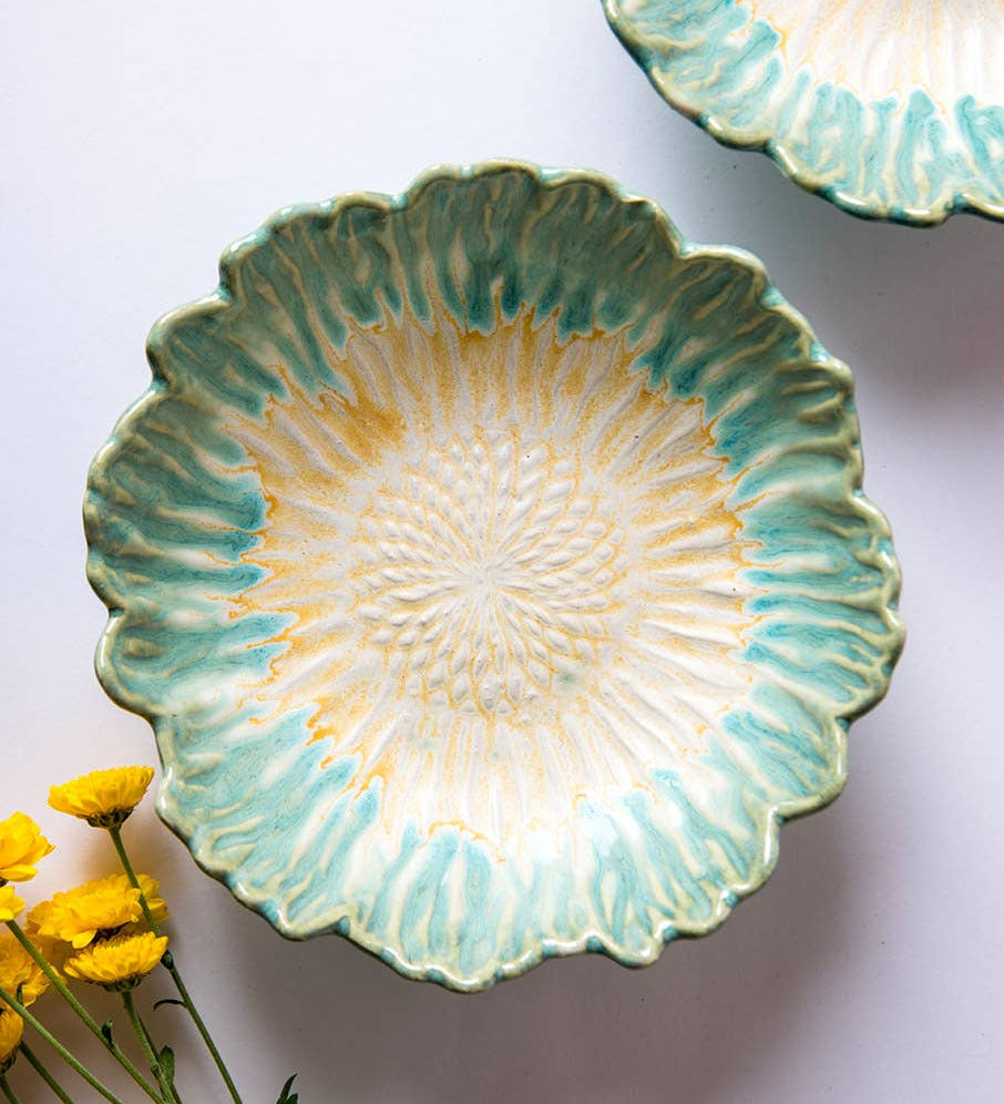 Daisy Bowl, 7.5 x 2.5 Inches