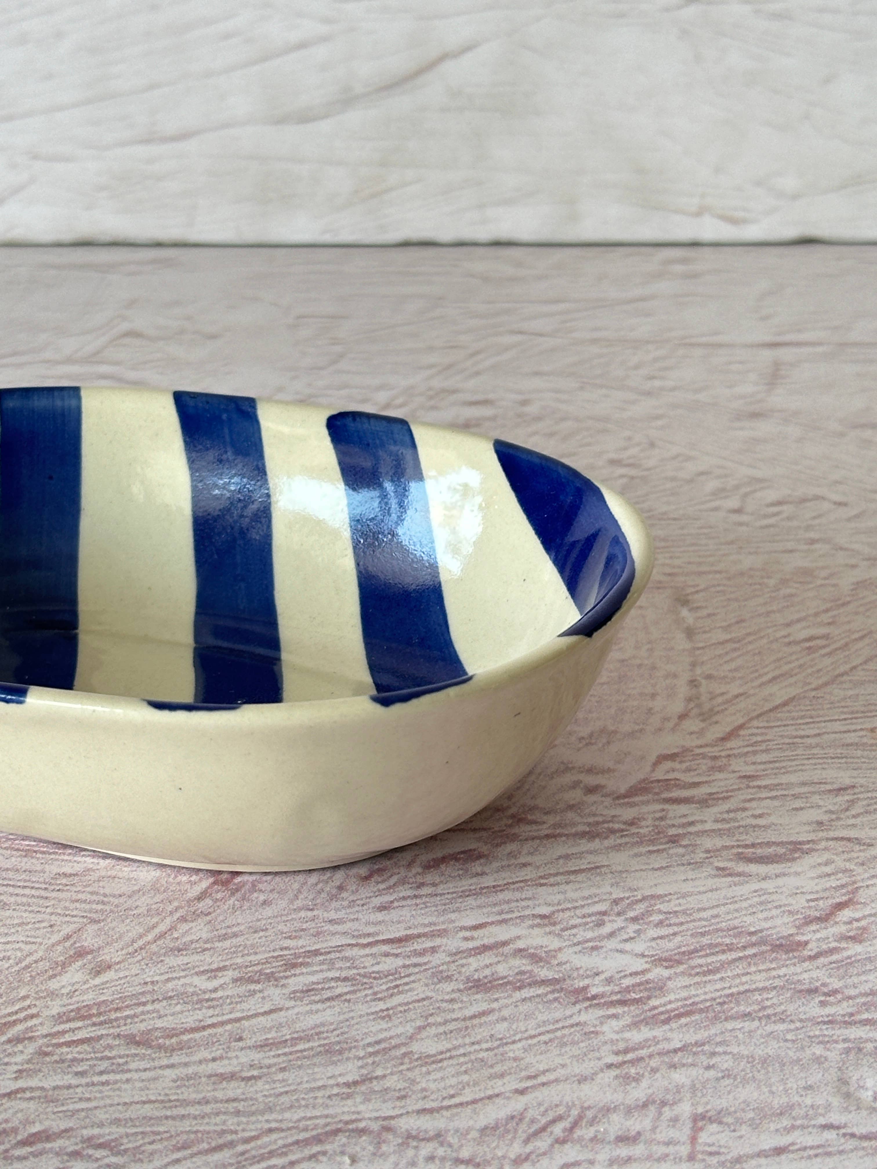 Ceramic stripe  Bowl, Blue 7x5x2 Inches