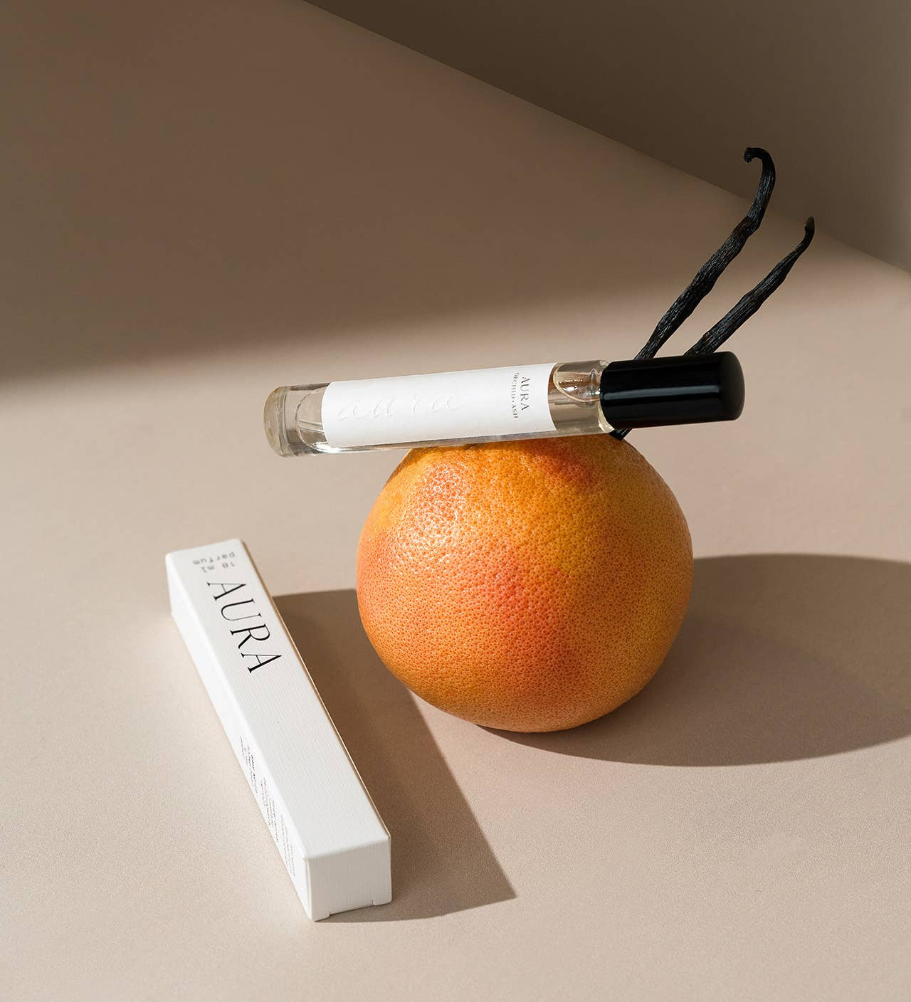 Grapefruit + Tonka Bean Non-Toxic Travel Spray | AURA