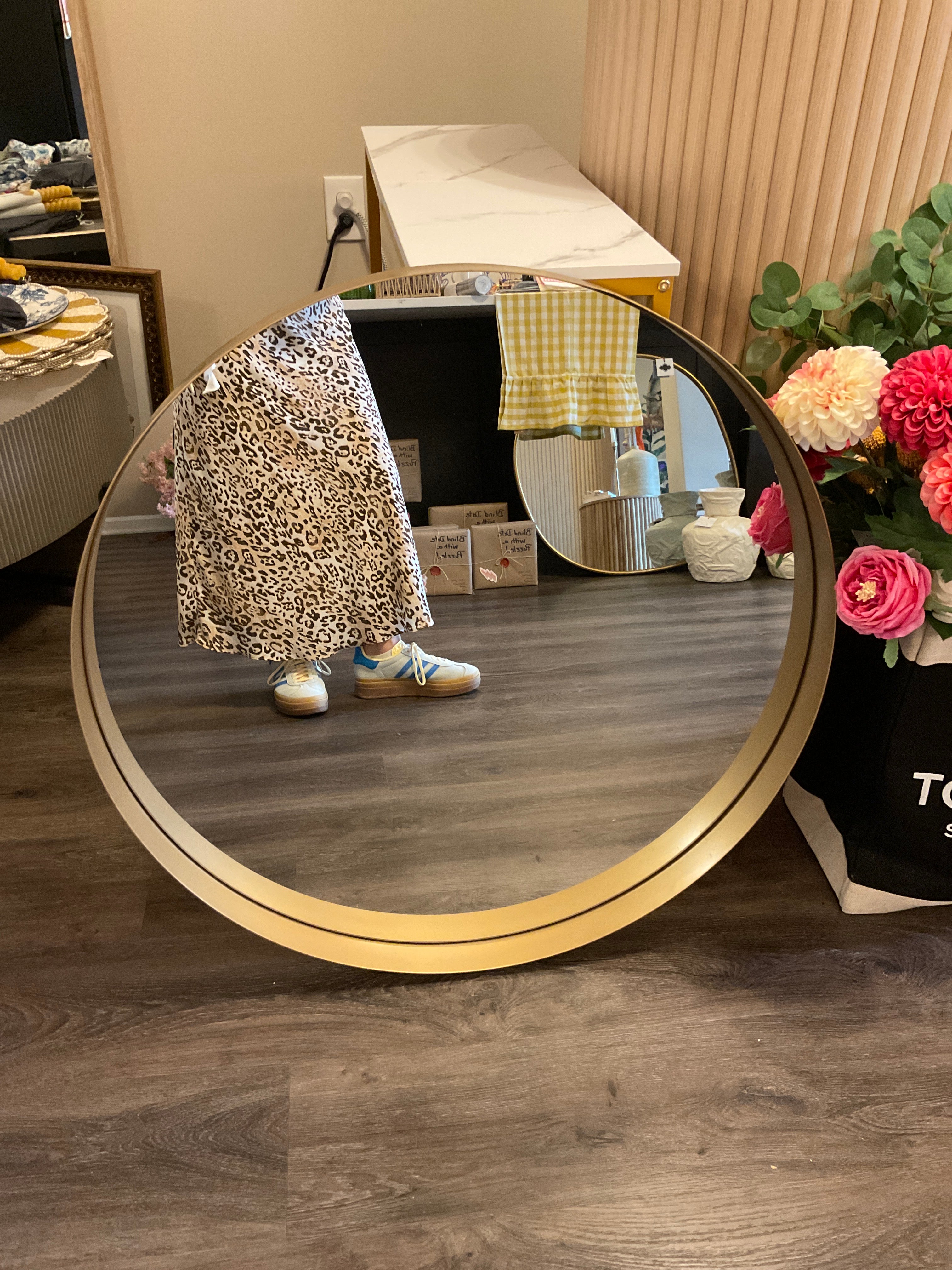 30 inch Round Framed Mirror