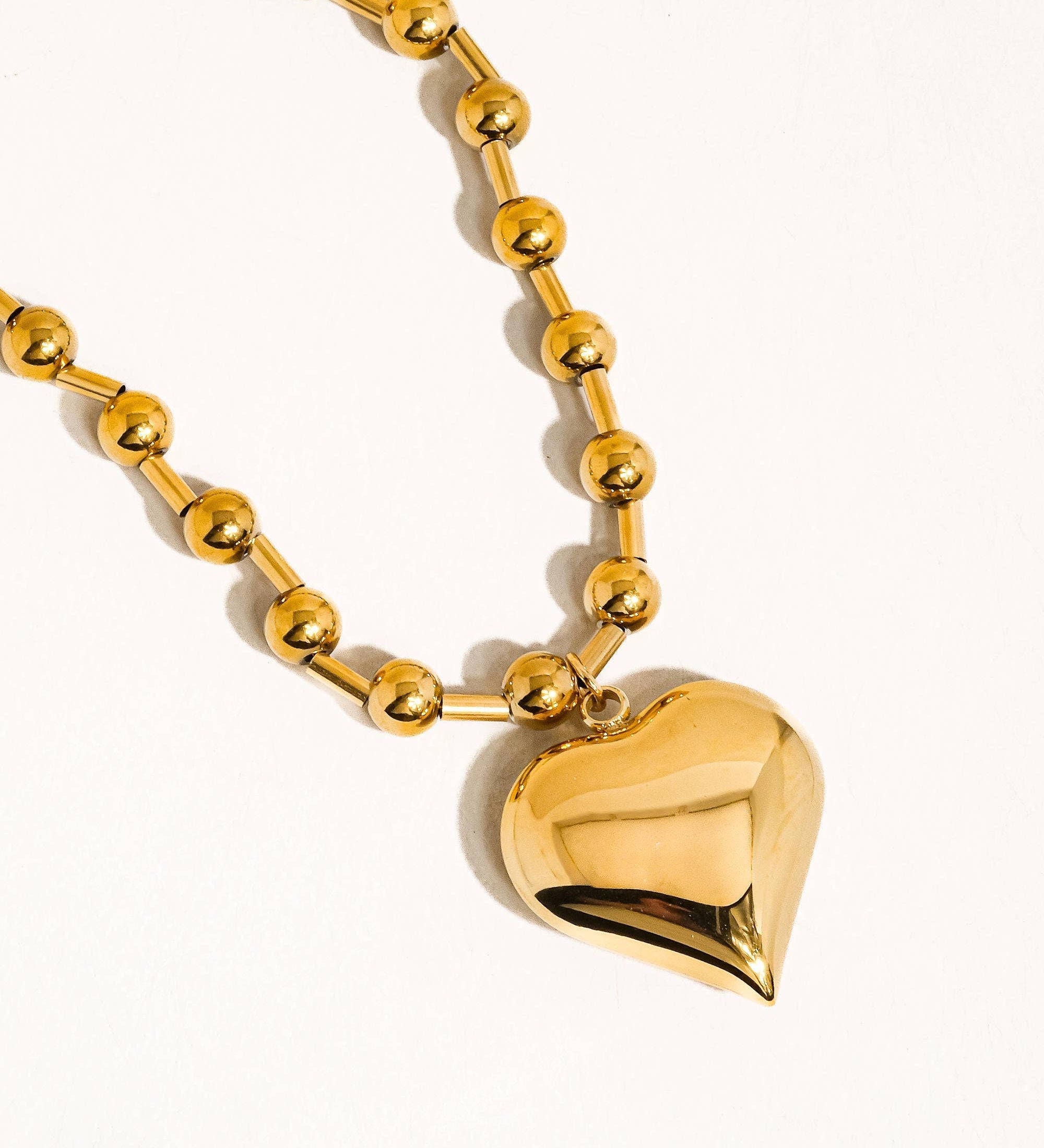 Paris 18K Gold Non-Tarnish Large Heart Chain Necklace