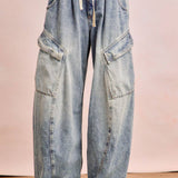 BAGGY BARREL DENIM PANTS WITH CARGO POCKETS