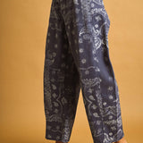 PAISLEY PRINT WASHED JEANS
