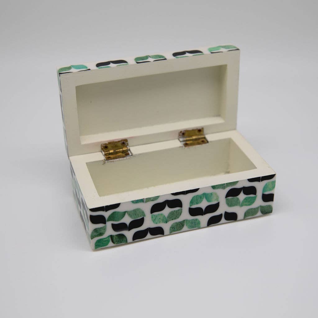 Serif Hinged Boxes