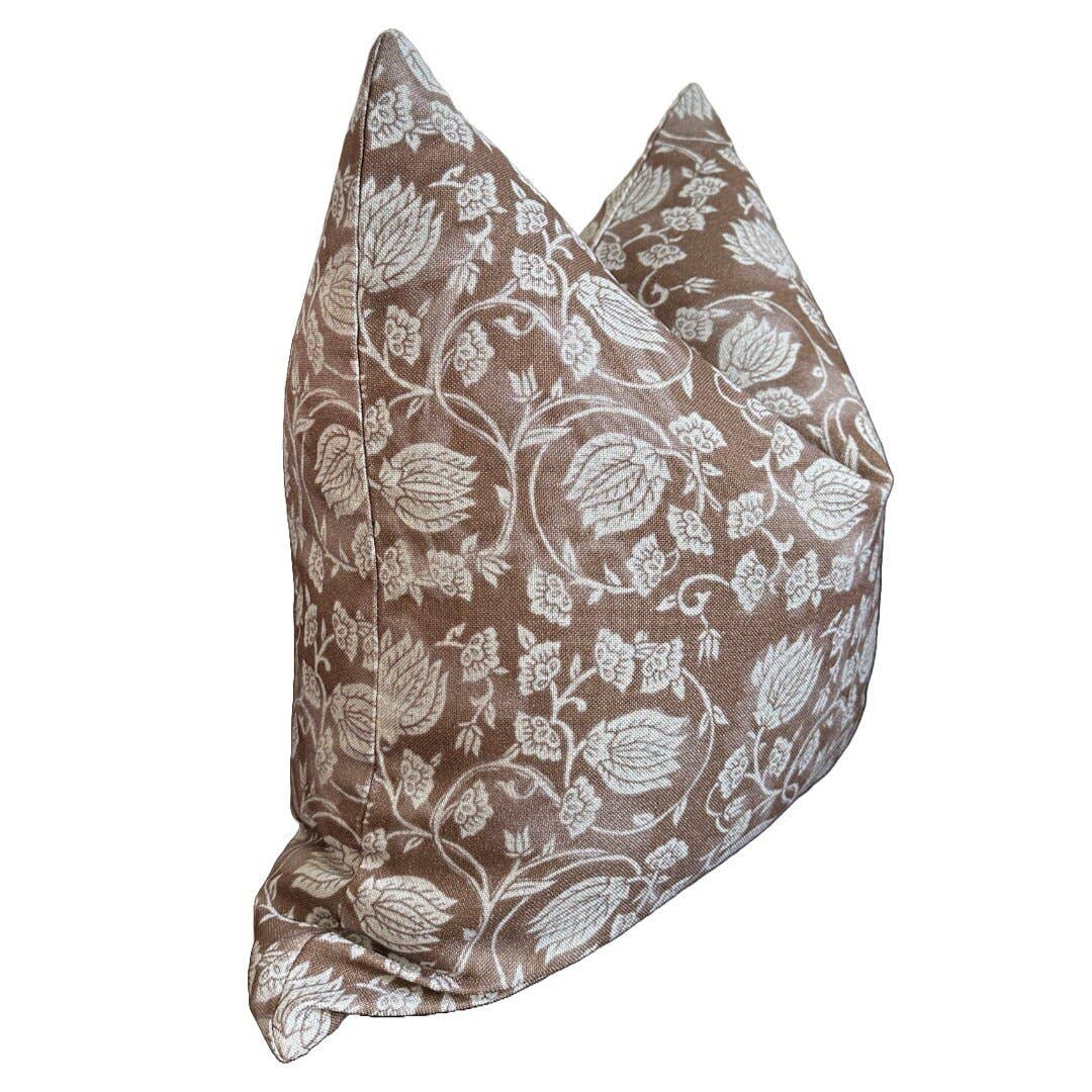 Kate Outdoor/Indoor Pillow Cover