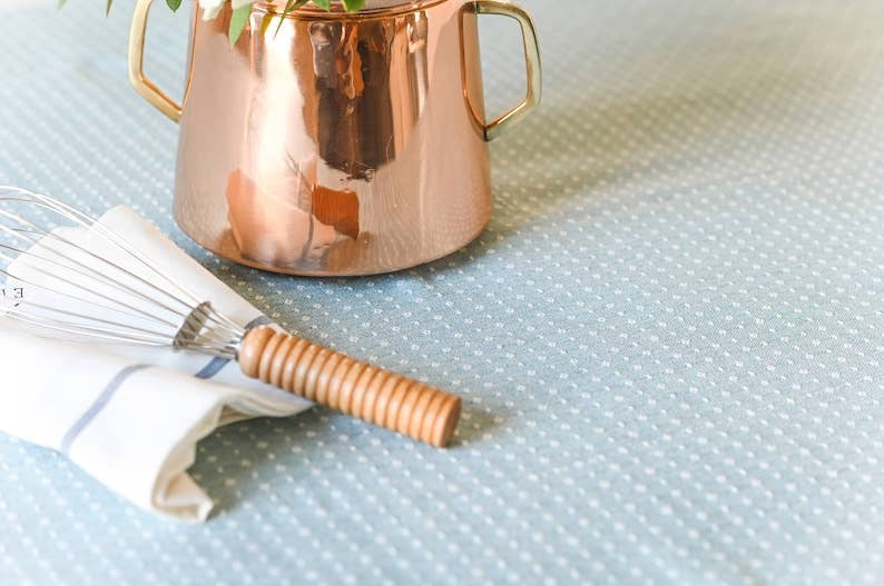 Blue Dotted Tablecloth 60x90