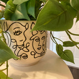 Face vase small