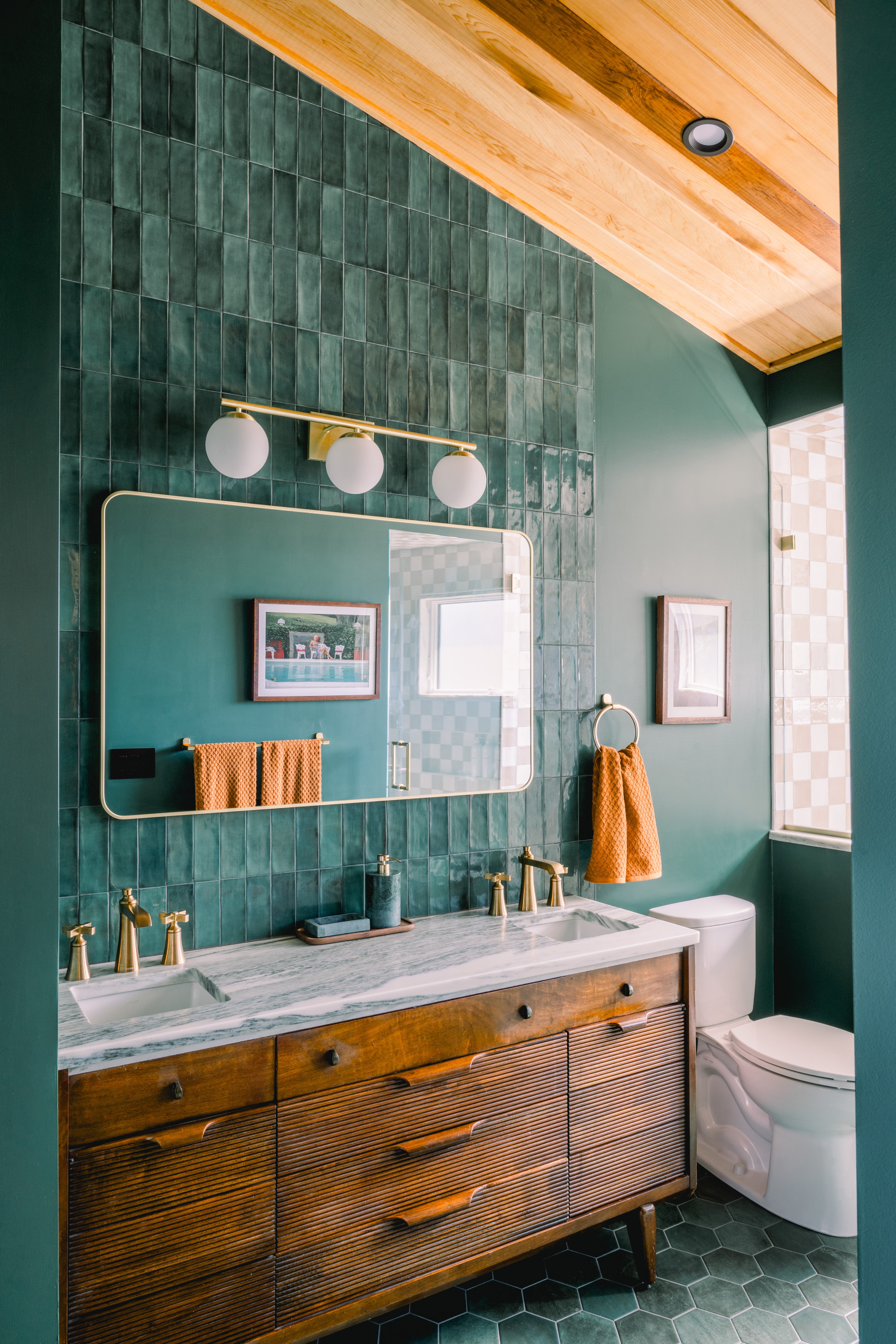 Designing timeless meets charismatic spaces