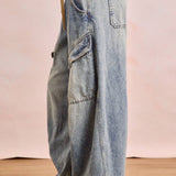 BAGGY BARREL DENIM PANTS WITH CARGO POCKETS
