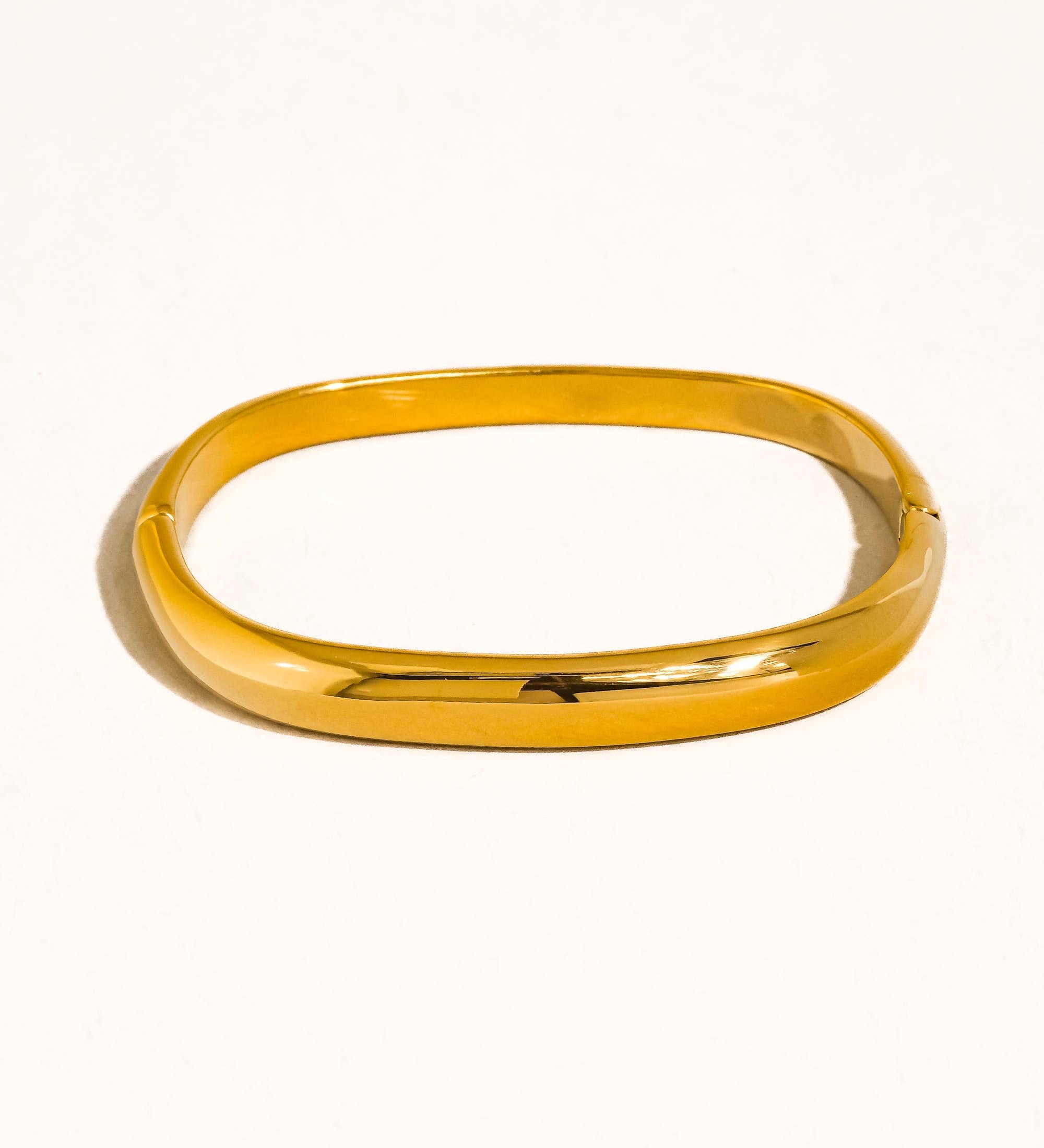 Renzi 18K Gold Non-Tarnish Classic Bangle