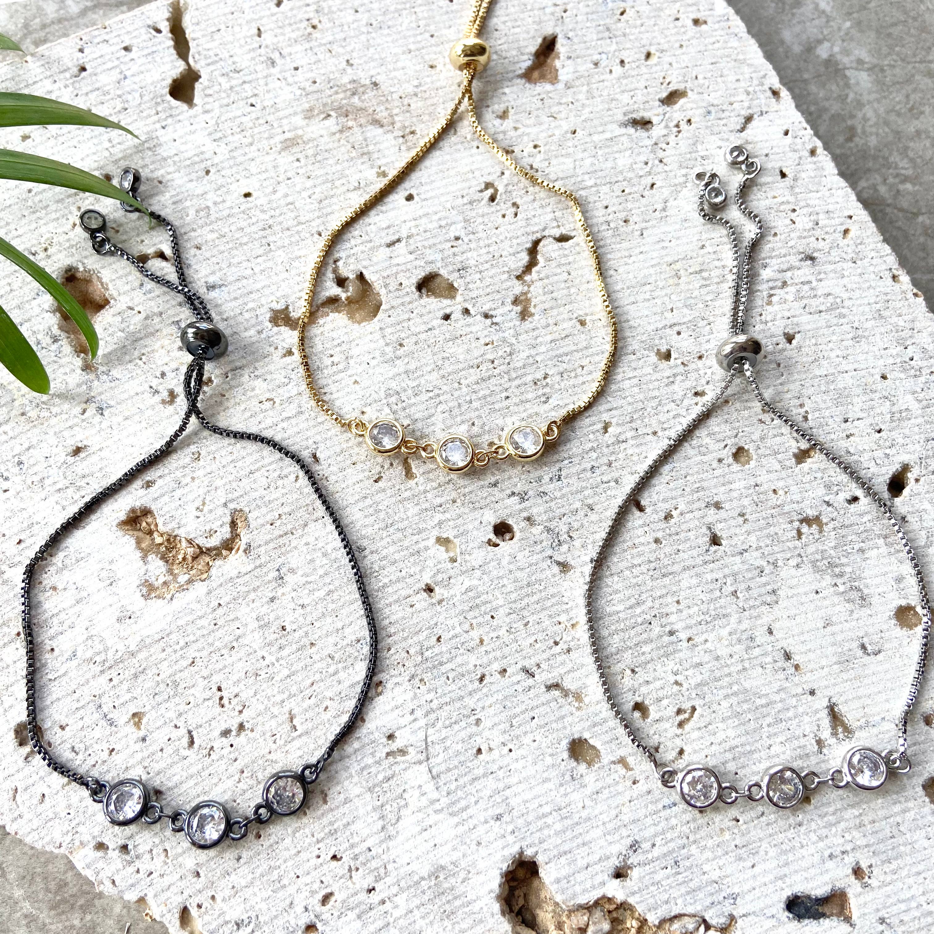 Slider Bracelet B19057