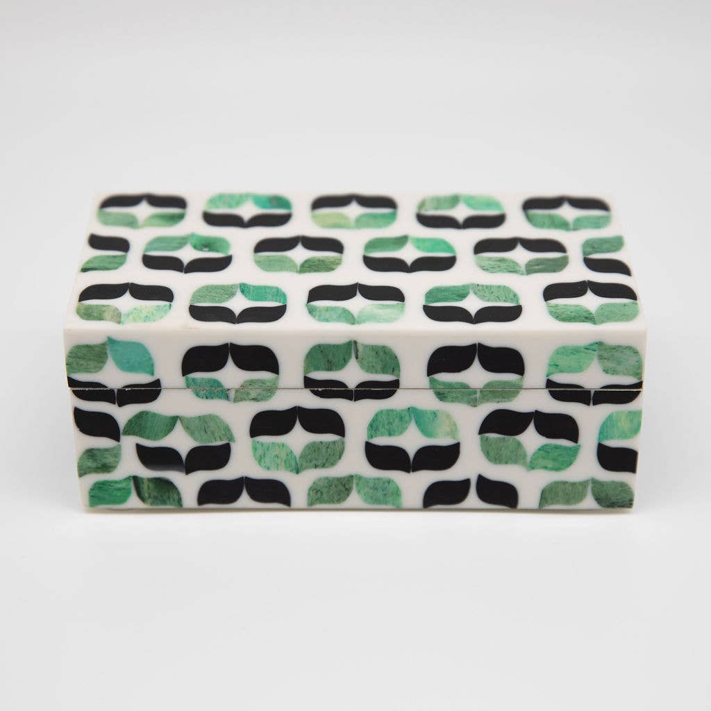 Serif Hinged Boxes