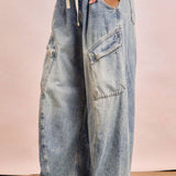 BAGGY BARREL DENIM PANTS WITH CARGO POCKETS