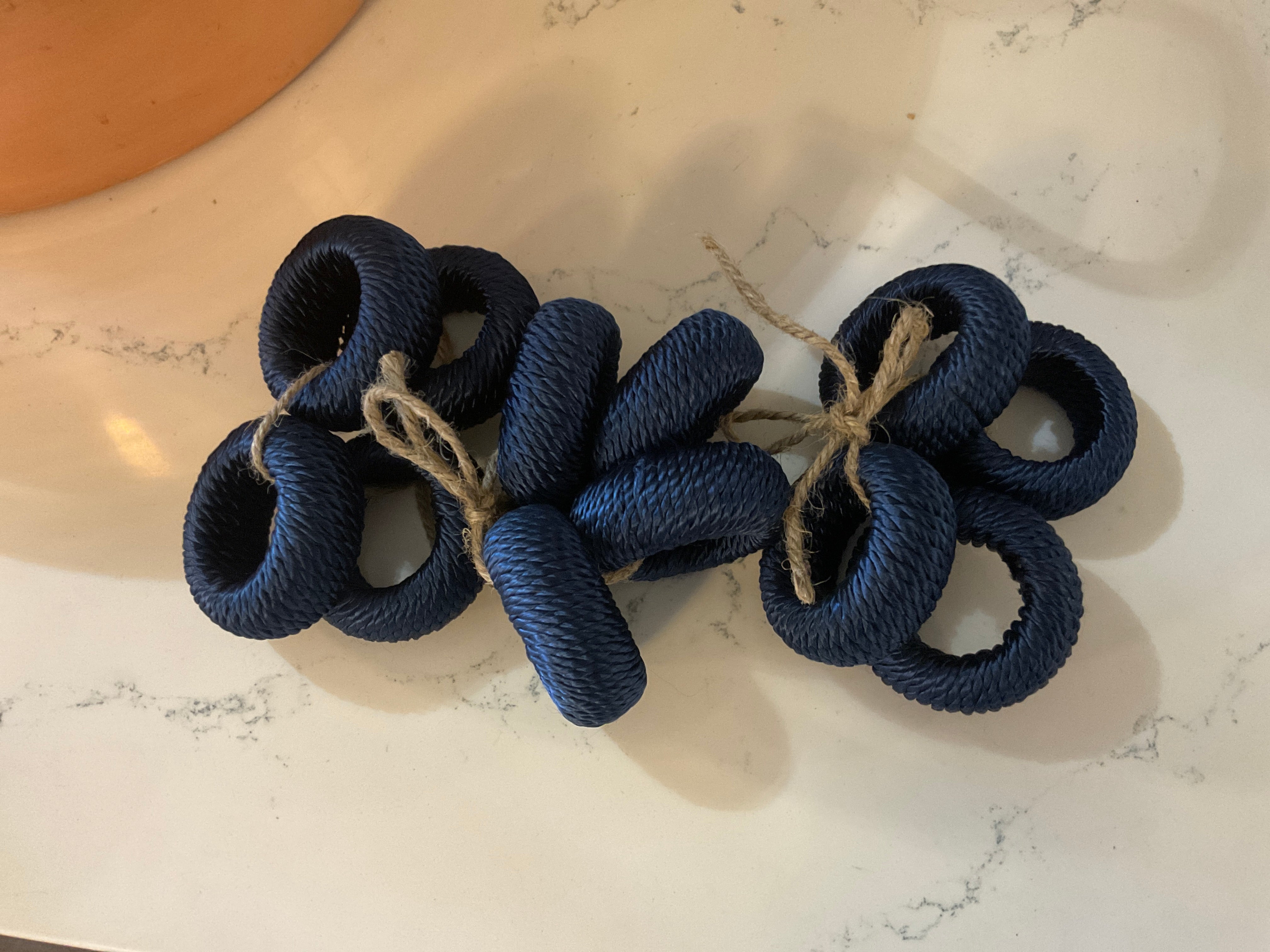 Rope napkin ring
